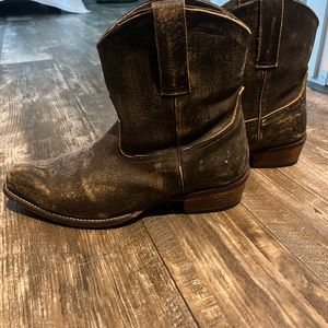 Women’s Distressed Brown cowboy Boots